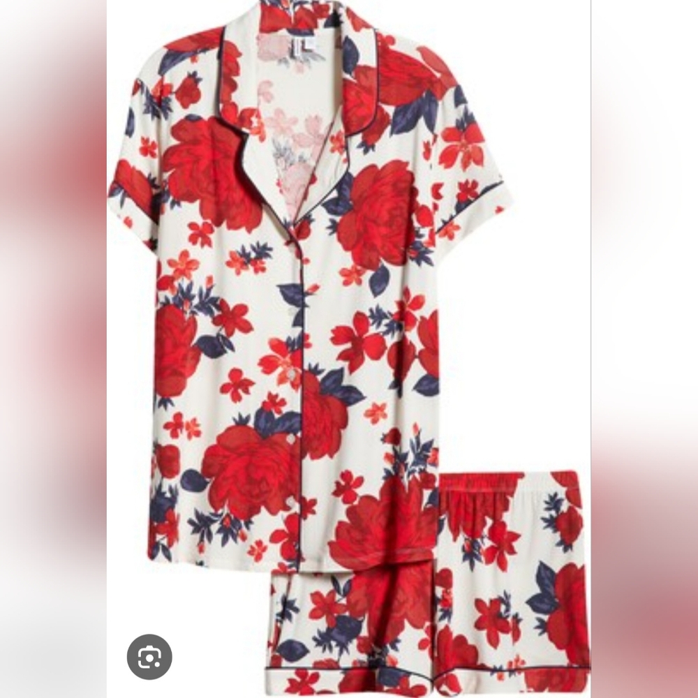 Nordstrom Women's Red Floral Pajama Set